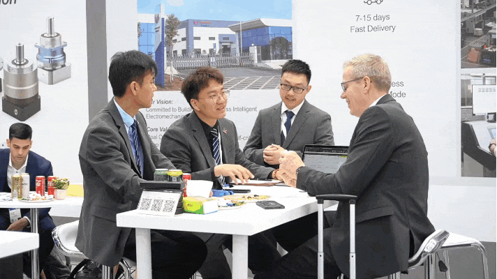 1714455349858948.gif 4.gif